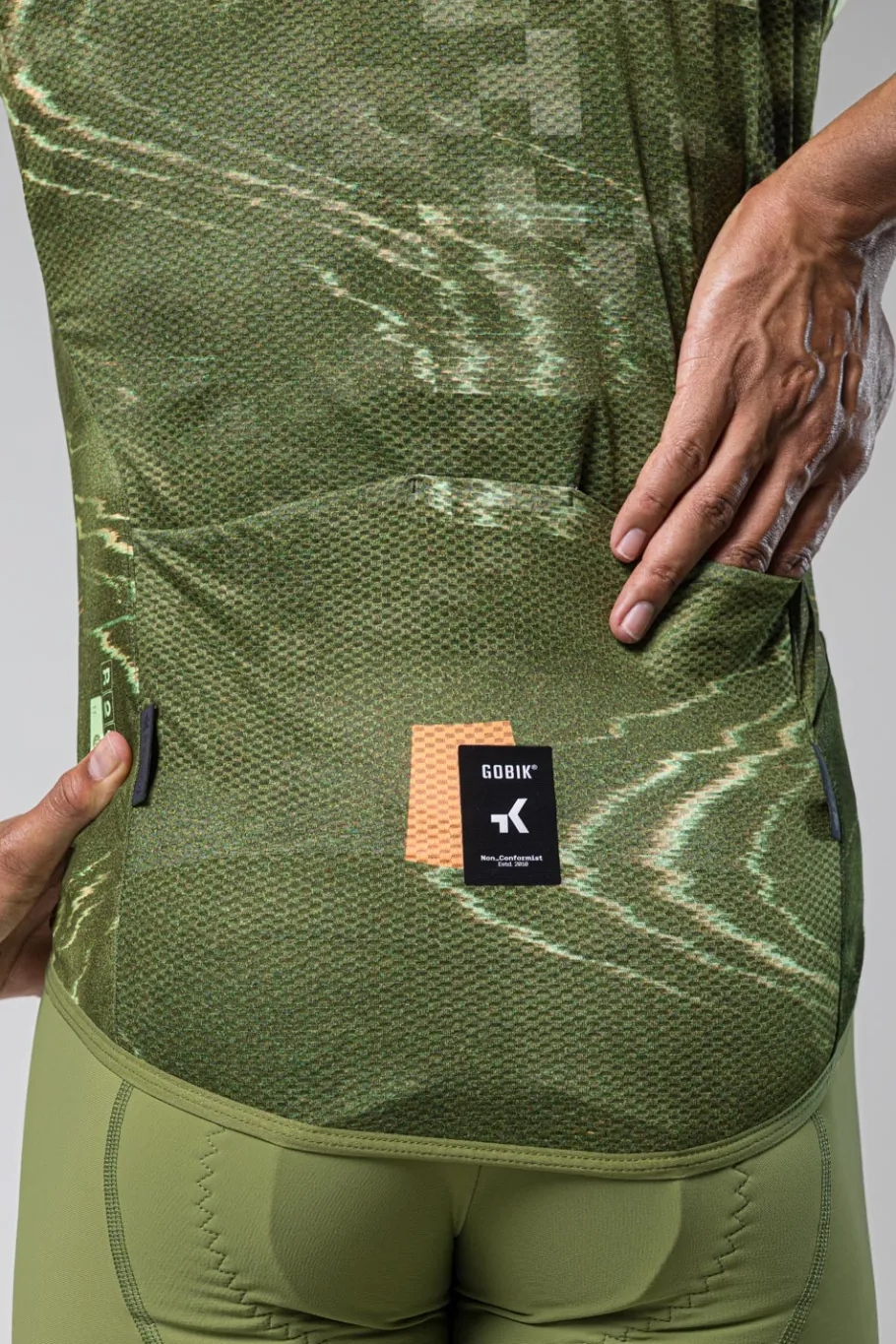 Gilets<GOBIK GILET PLUS 2.0 HOMME OLIVE GREEN OliveGreen