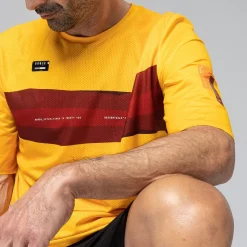 T-Shirts<GOBIK T-SHIRT À MANCHES COURTES VOLT HOMME SPECTRA