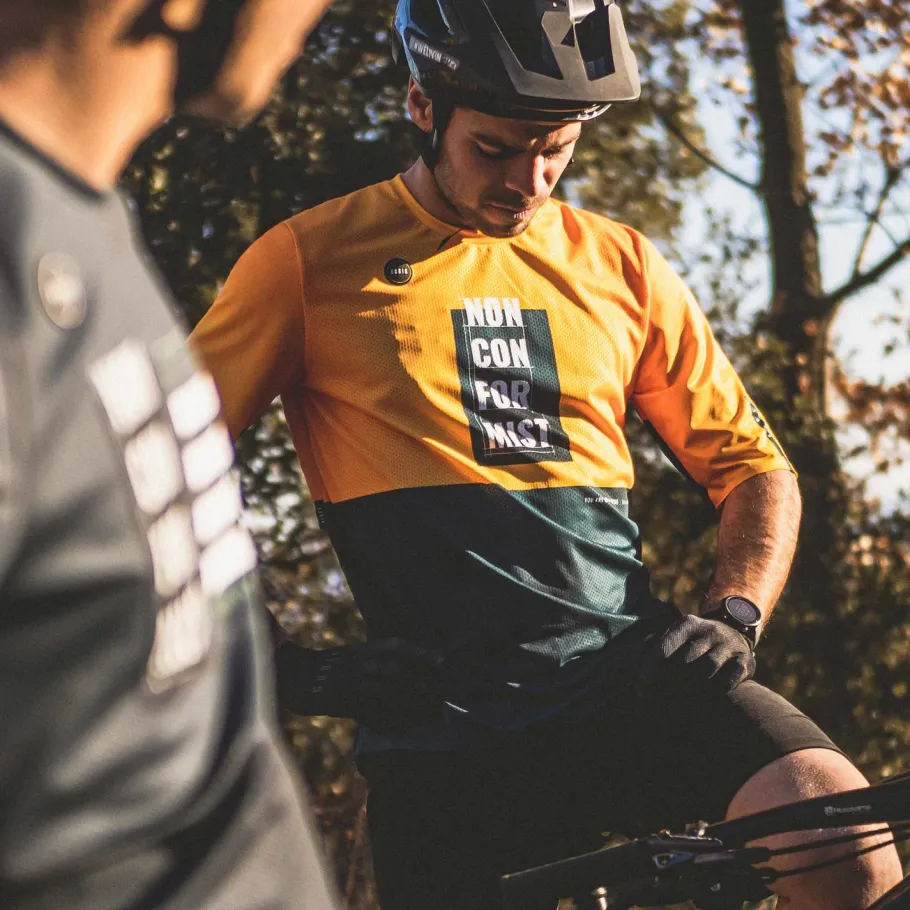 T-Shirts<GOBIK T-SHIRT À MANCHES COURTES VOLT HOMME MOLEHILL