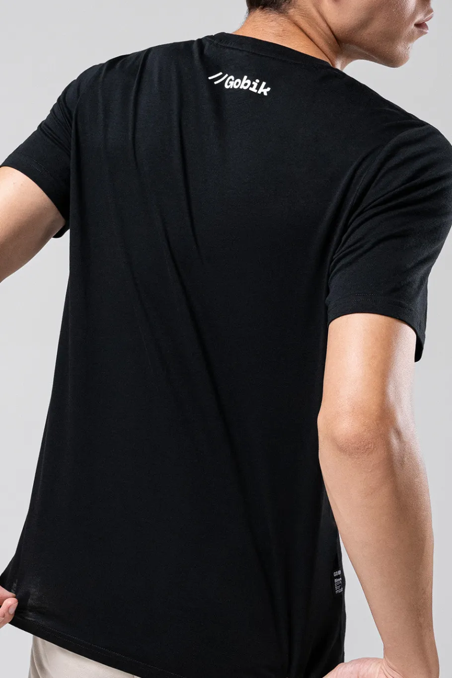 Lifestyle | T-Shirts<GOBIK T-SHIRT MANCHES COURTES OVERLINES 2.0 UNISEX JET BLACK JetBlack