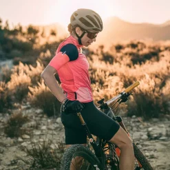 Gilets<GOBIK VEST PLUS 2.0 FEMME Paradise